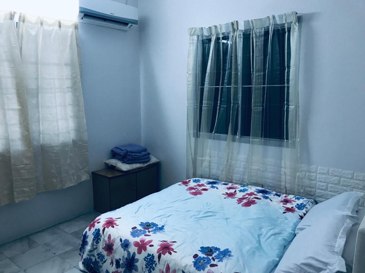 Cozy And Comfortable Homestay In สุไหงซีปุต ภายนอก รูปภาพ